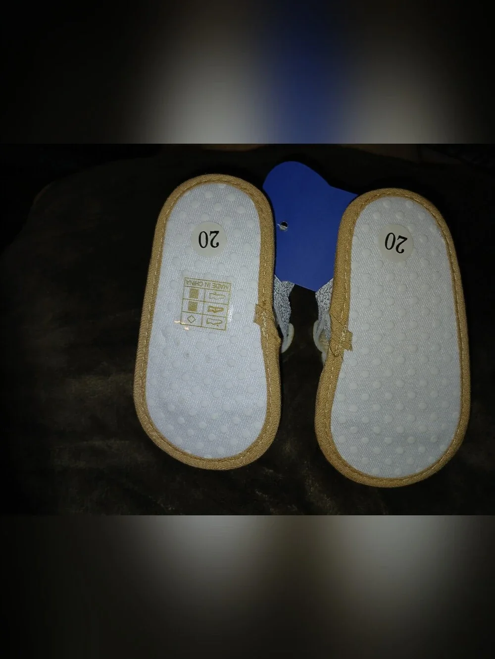 NWT Kids White Glitter Butterfly Sandals. 12-18 Mths.